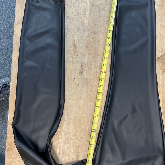 Fun Faux leather ankle length pant. Pull on. - Picture 7 of 7